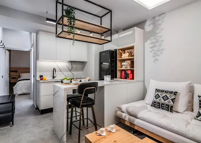 The Big Little One. Stylish & Convenient Apartment