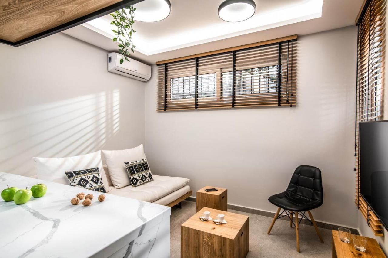 The Big Little One. Stylish & Convenient Apartment Heraklion (Crete)