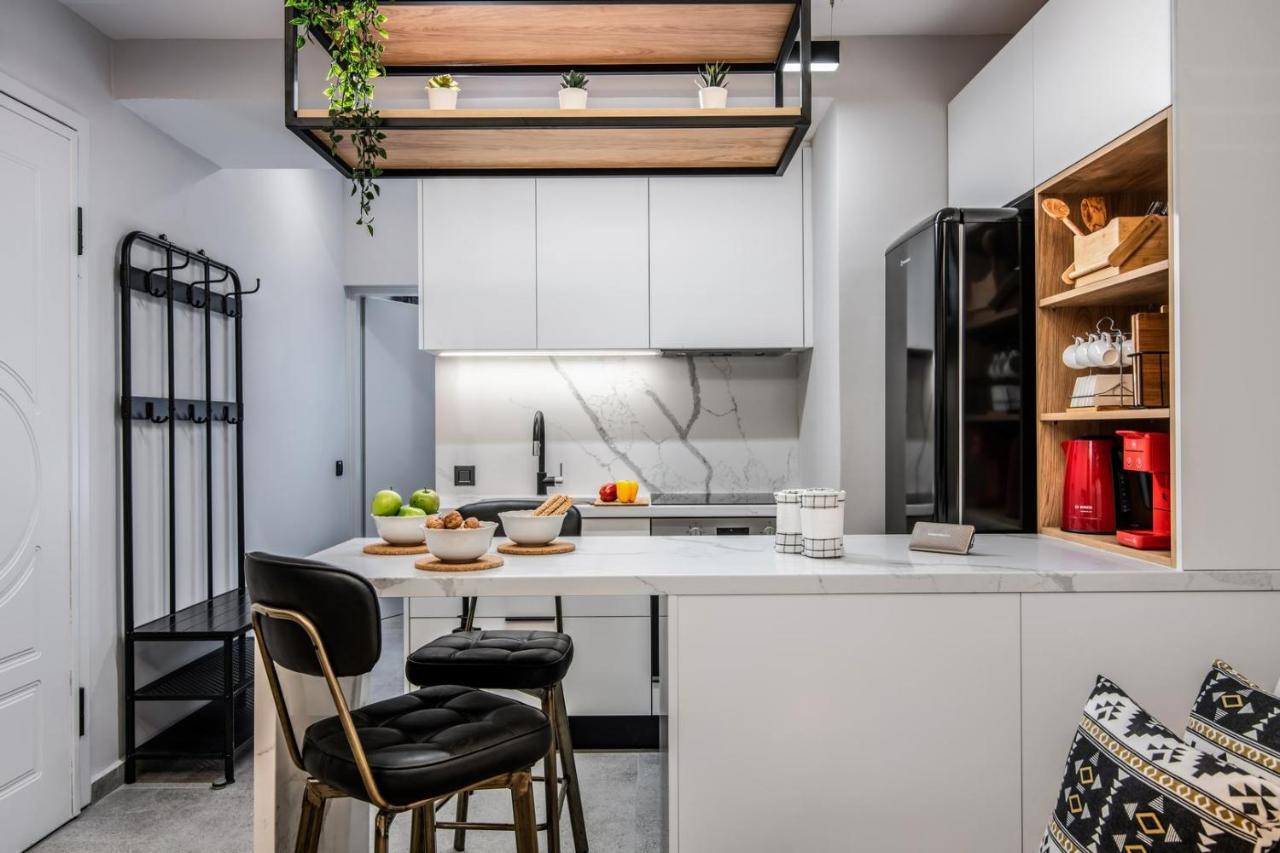 The Big Little One. Stylish & Convenient * Ηράκλειο Κρήτης